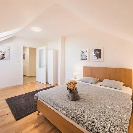 Royal Loft 110m2 * Praha
