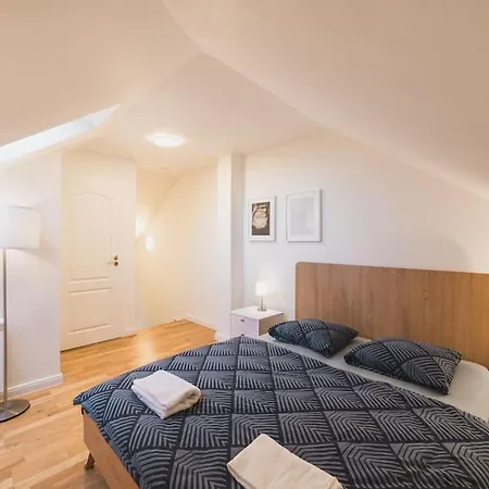 Lägenhet Royal Loft 110m2 Prag